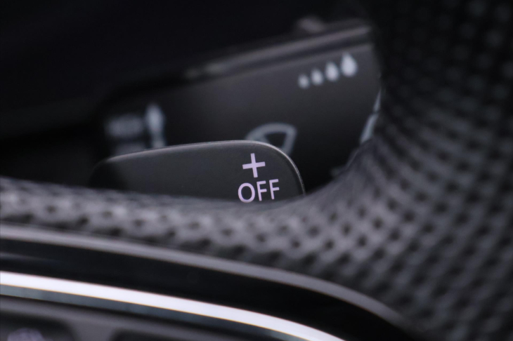 Škoda Karoq 2,0 TDI 110kW 4x4 DSG CZ Style