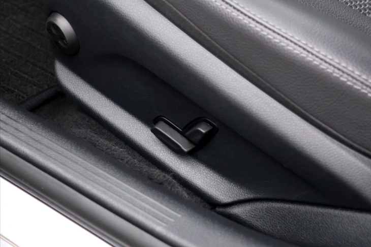 Mercedes-Benz Třídy C 2,0 220d Aut. Avantgarde