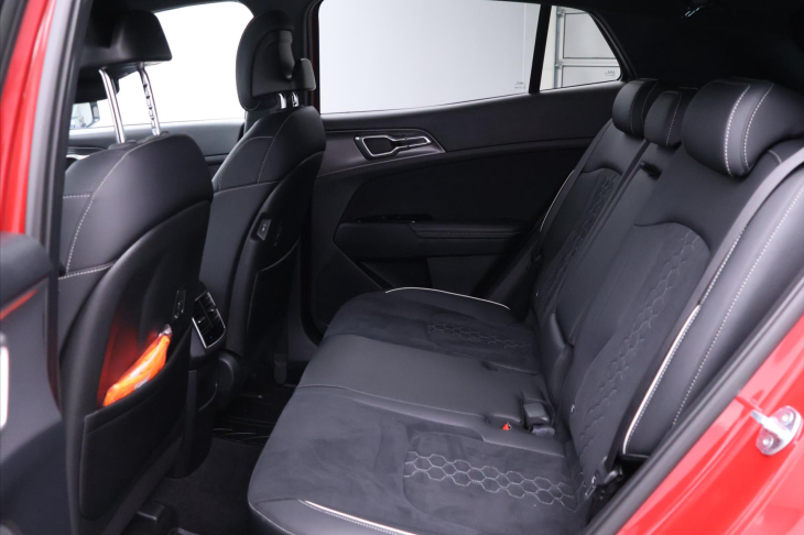 Kia Sportage 1,6 T-GDi 132kW GT Line DPH