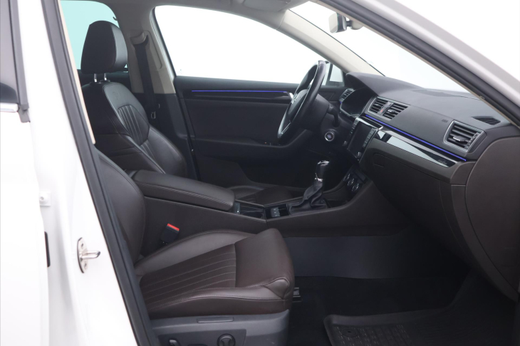 Škoda Superb 2,0 TDI 140kW L&K Navi CZ