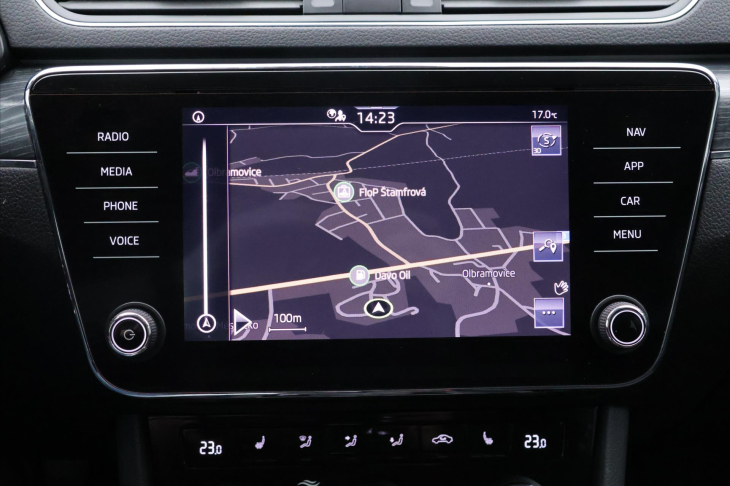 Škoda Superb 1,5 TSI DSG Business 1.Maj DPH