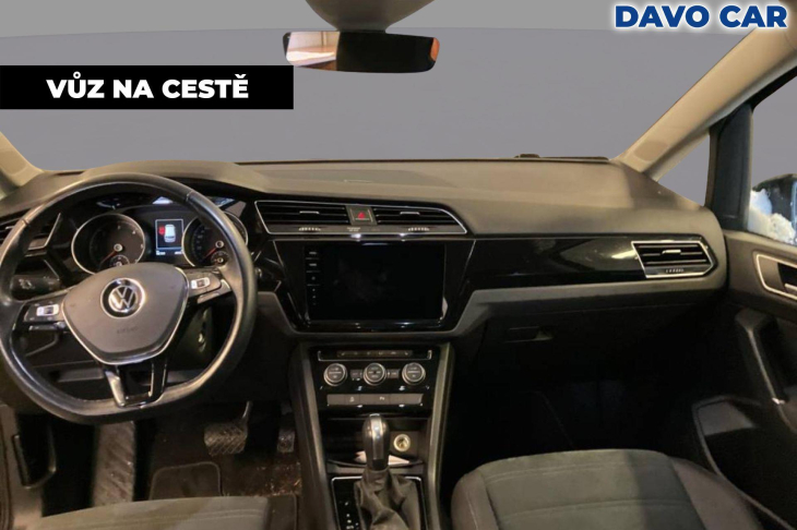 Volkswagen Touran 2,0 TDI DSG Highline 7-Míst DPH