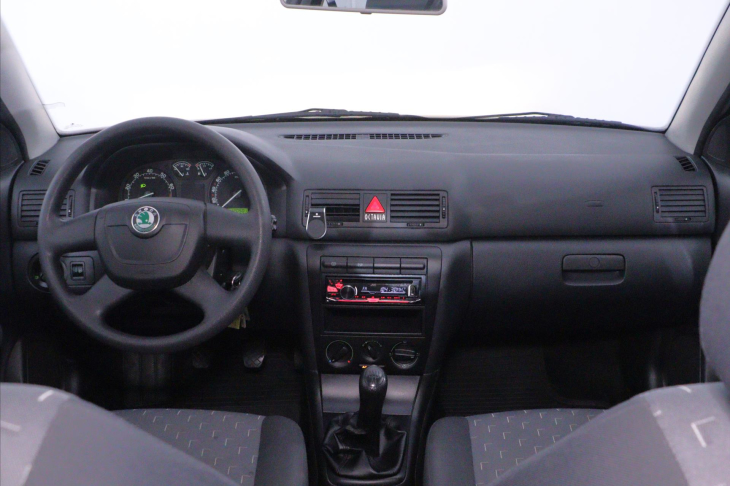 Škoda Octavia 1,6 MPI Tour Klima CZ Serv Kniha