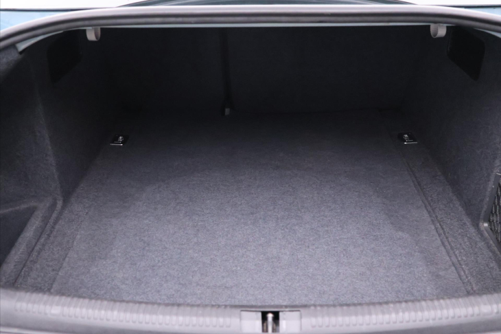 Audi A4 3,0 TDI 171kW Quattro CZ