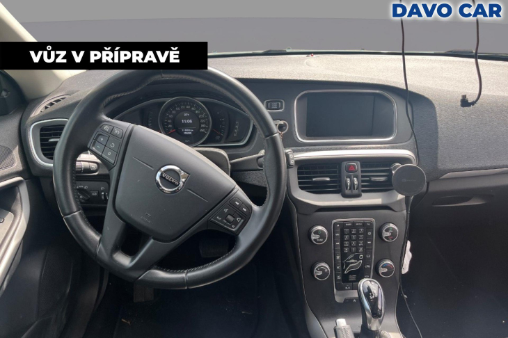Volvo V40 2,0 D2 Automat Kinatic Kůže