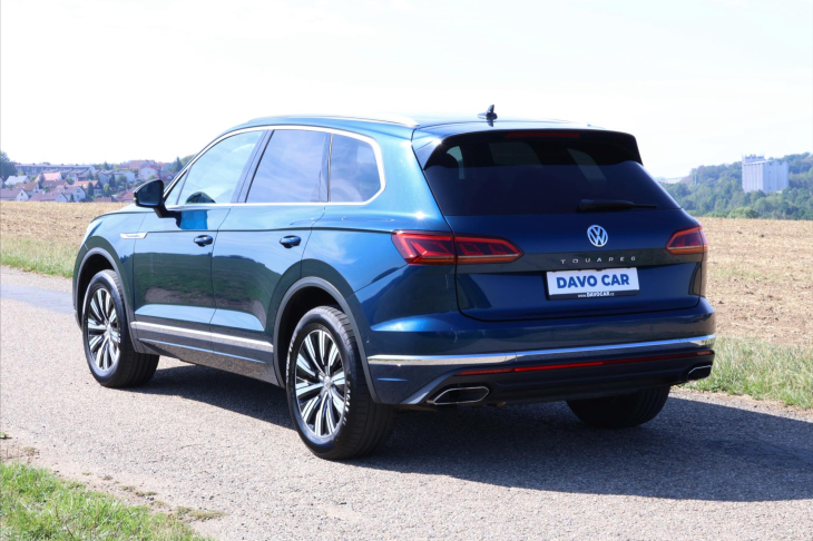 Volkswagen Touareg 3,0 TDI 210kW 4M LED DPH CZ