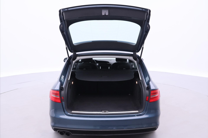 Audi A4 2,0 TDI Quattro S-line S-tronic