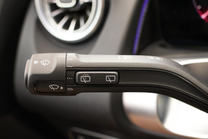 Mercedes-Benz GLB 2,0 200d 4Matic AMG Premium