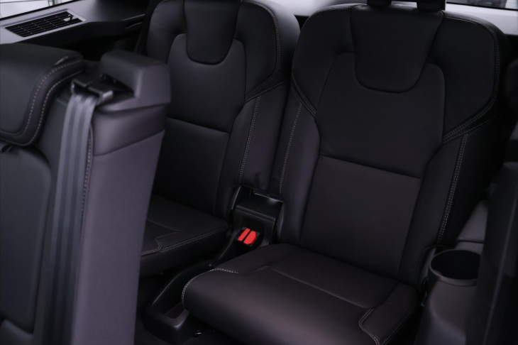 Volvo XC90 2,0 B5 AWD Ultimate Dark 7-Míst