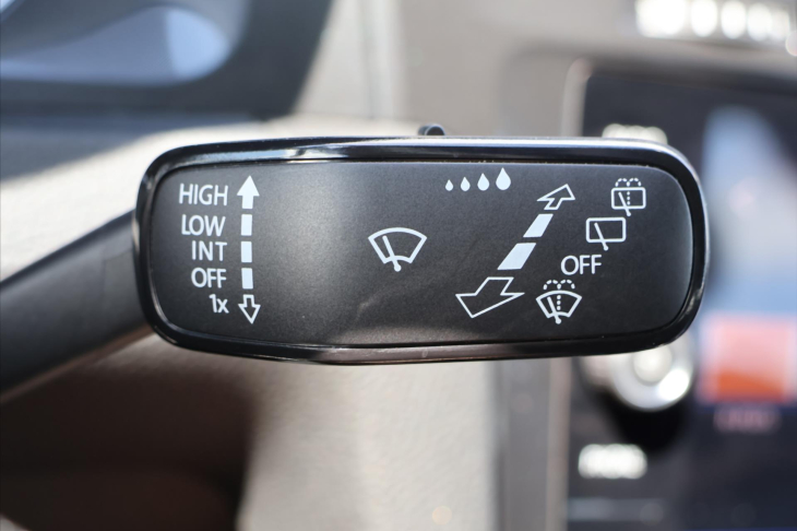 Volkswagen Golf 1,0 TSI 81kW CZ Comfort LED