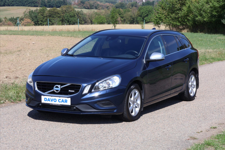 Volvo V60 2,4 D4 V5 Aut. AWD R-design