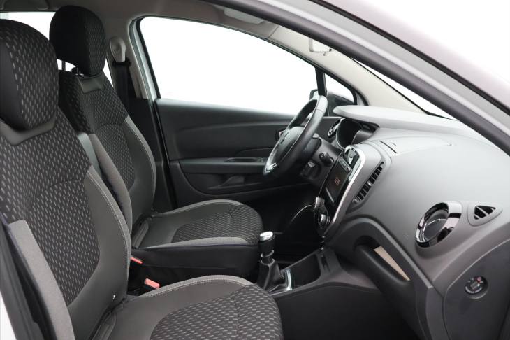 Renault Captur 1,3 TCe 96kW Intens LED Navi