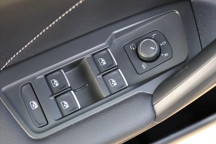 Volkswagen Tiguan Allspace 2,0 TDI 147kW R-line 4M DPH