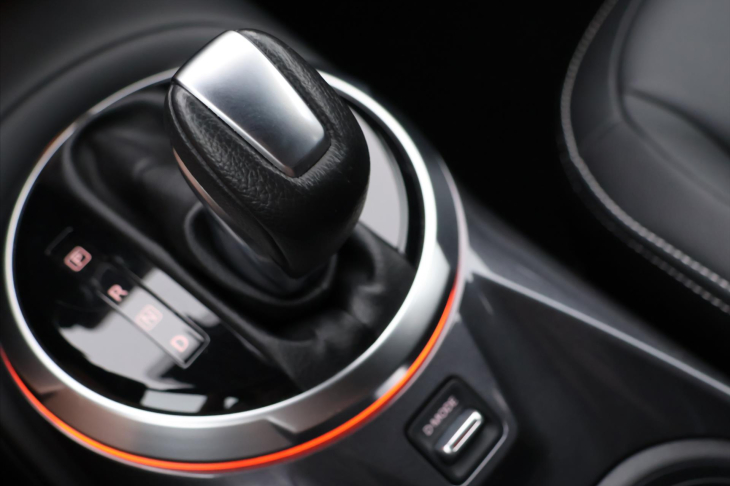 Nissan Juke 1,0 DIG-T Automat CZ Tekna DPH
