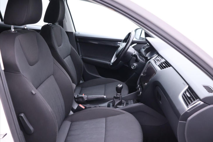 Škoda Octavia 1,6 TDI 81kW Style CZ DPH