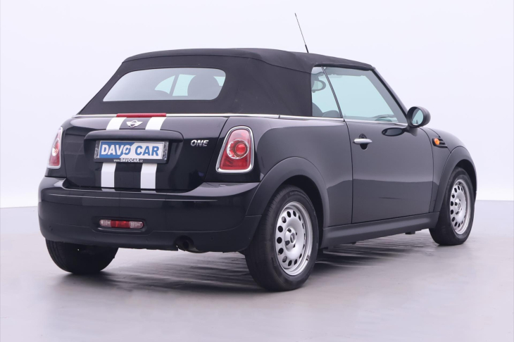 Mini One 1,6 i 72kw Cabrio serv. kniha