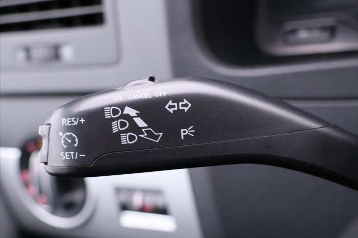 Volkswagen Multivan 2,0 TDI DSG 4M CZ Highline