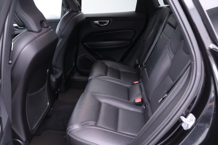 Volvo XC60 2,0 D5 AWD CZ Inscription DPH