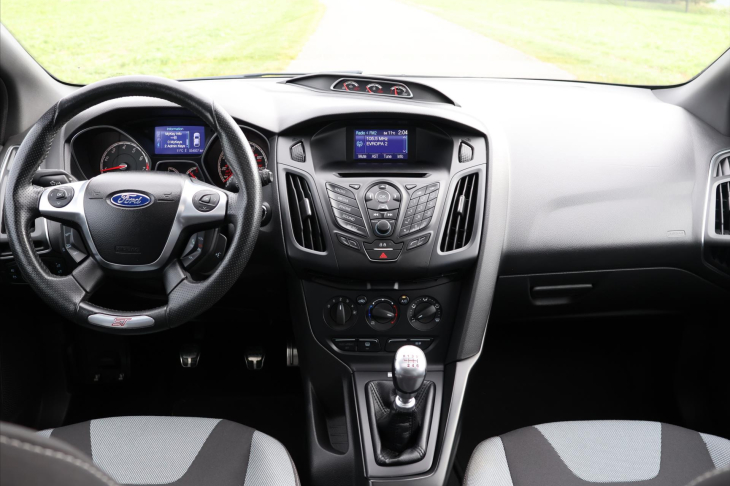 Ford Focus 2,0 Ecoboost 183kW 54tis.Km ST