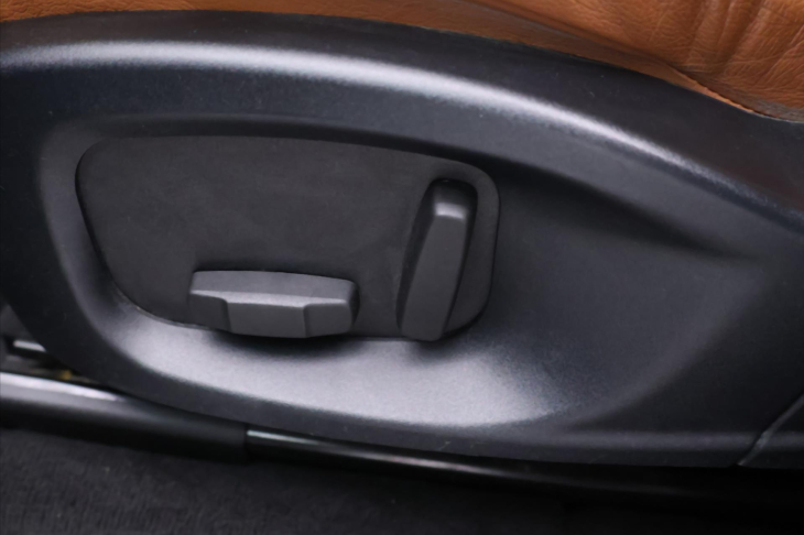 Jaguar F-Pace 2,0 132kW Auto Panorama 20d