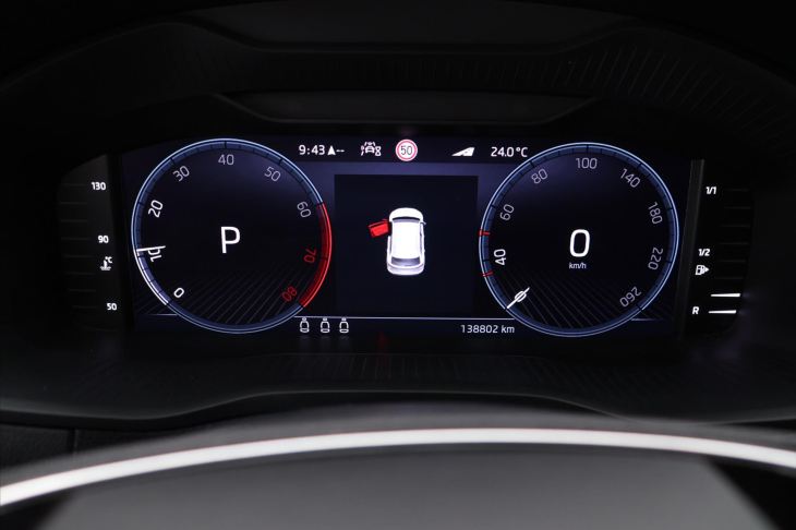 Škoda Karoq 2,0 TSI 140kW DSG CZ Sportline