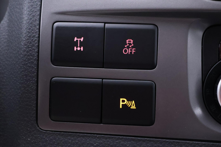 Volkswagen California 2,0 TDI 132kW CZ 7míst DPH Beach