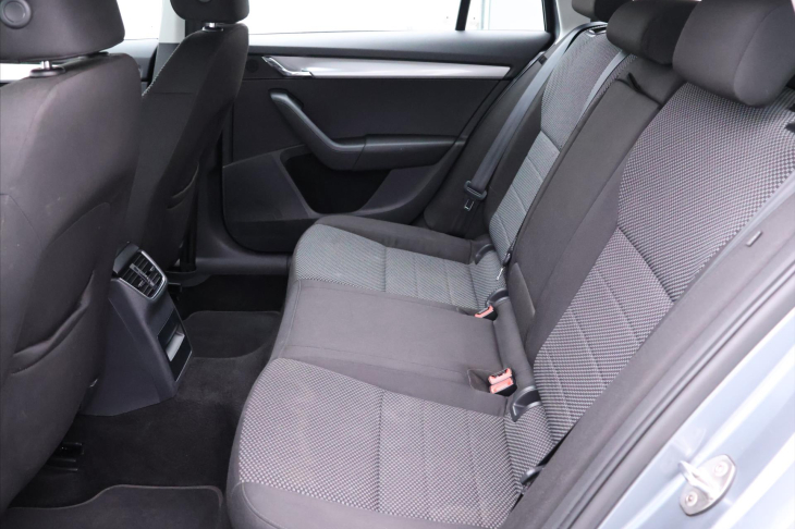 Škoda Octavia 1,2 TSI 77kW Business Klima