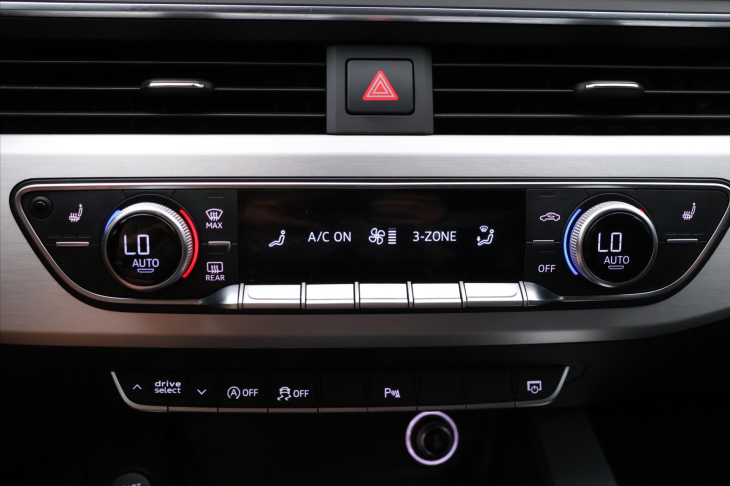 Audi A4 2,0 TDI 140 kW S-Line S-Tronic CZ