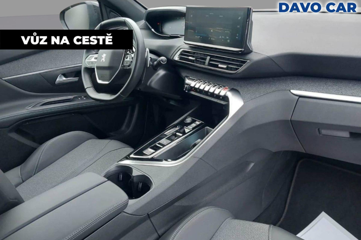 Peugeot 5008 1,2 PT Allure DPH AT 7míst