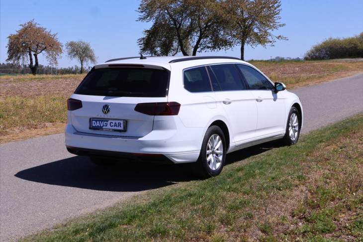 Volkswagen Passat 2,0 TDI 110kW DSG Matrix DPH