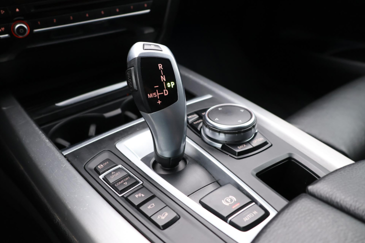BMW X5 3,0 30d 190kW xDrive CZ