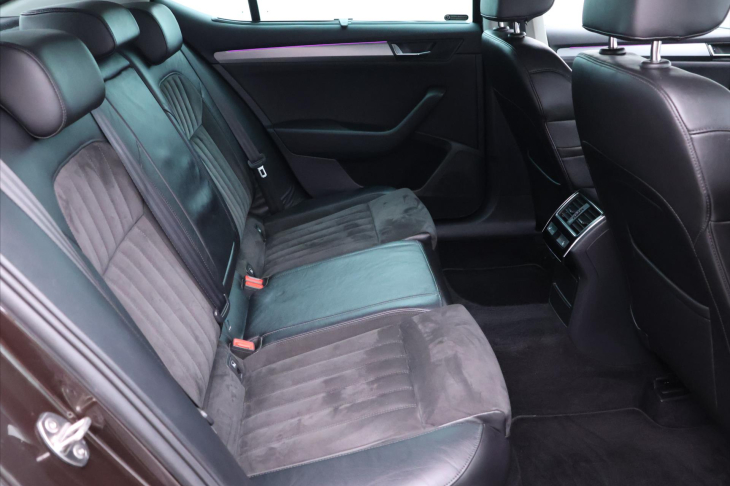 Škoda Superb 2,0 TDI 110kW Style CZ