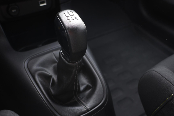 Citroën C3 1,2 PT FEEL Navi DPH 1.Maj.