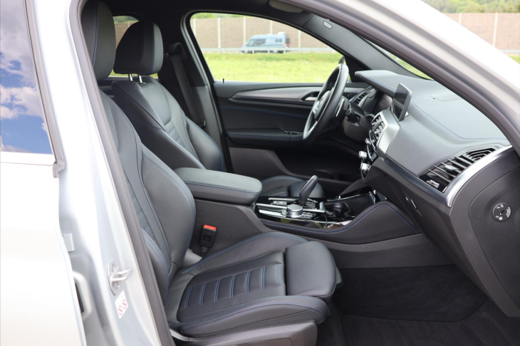 BMW X4 2,0 xD M-Paket CZ DPH Záruka