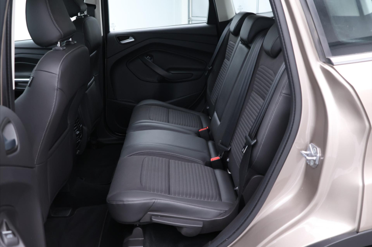 Ford Kuga 2,0 TDCi 110kW AWD ST-Line+ CZ