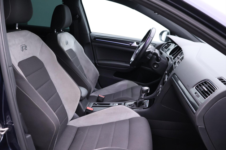 Volkswagen Golf 2,0 TSI R 221kW DSG 4Motion