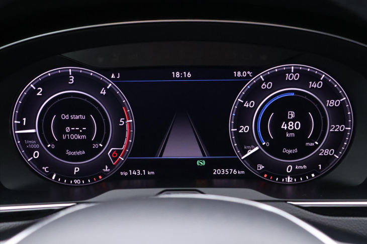 Volkswagen Arteon 2,0 TDI 140KW DSG LED Navi CZ
