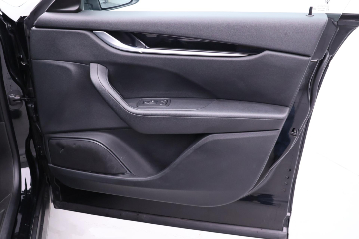 Maserati Levante 3,0 V6 257kW Aut 4x4 tažné