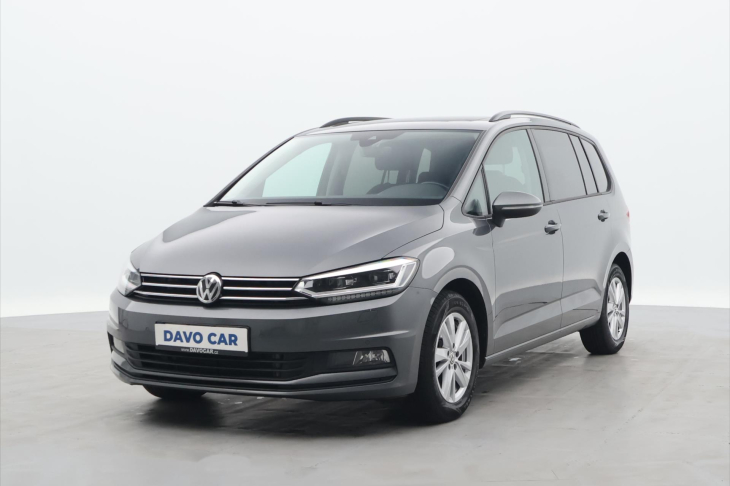 Volkswagen Touran 2,0 TDI DSG Parorama Navi