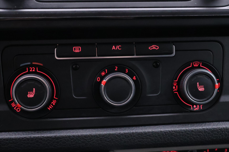 Volkswagen Transporter 2,0 TDI 110kW DSG 8-Míst Long