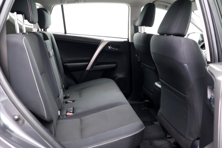Toyota RAV4 2,5 HEV 114kW Executive 4WD