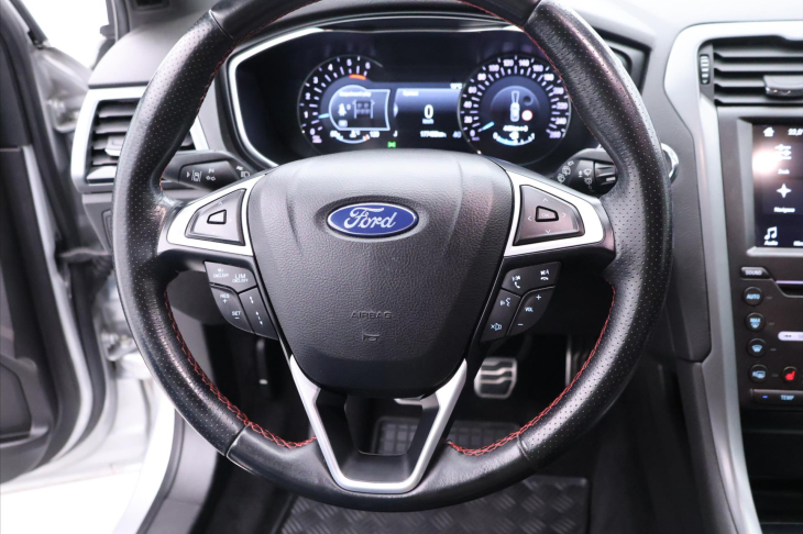 Ford Mondeo 2,0 TDCI 132kW ST LINE