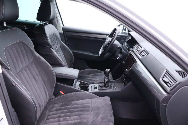 Škoda Superb 2,0 TDI 110kW CZ Style LED DPH