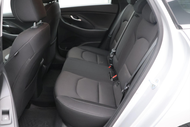 Hyundai i30 1,6 CRDi 85kW Style CZ 1.Maj.