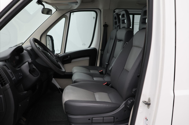 Citroën Jumper 2,0 BlueHDI 120kW L4 7-Míst DPH