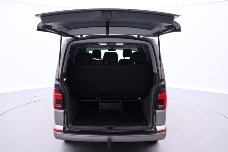 Volkswagen Caravelle 2,0 TDI 110kW CZ Tažné