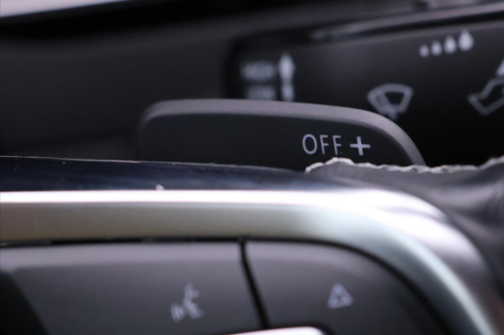 Volkswagen Arteon 2,0 TSI 200kW R-Line 4M CZ DPH