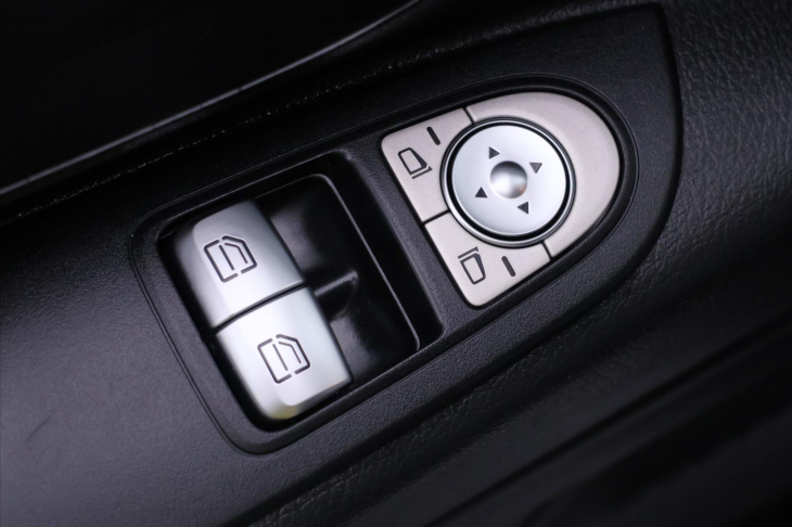 Mercedes-Benz Vito 1,6 111CDI Extralang 6Míst Dílna