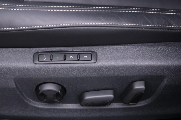 Škoda Superb 1,4 iV 115KW Laurin & Klement