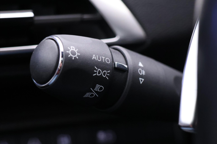 Peugeot 3008 1,6 PureTech 133kW Automat GT